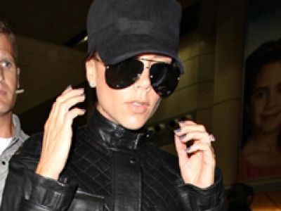 Victoria Beckham – kobieta w czerni